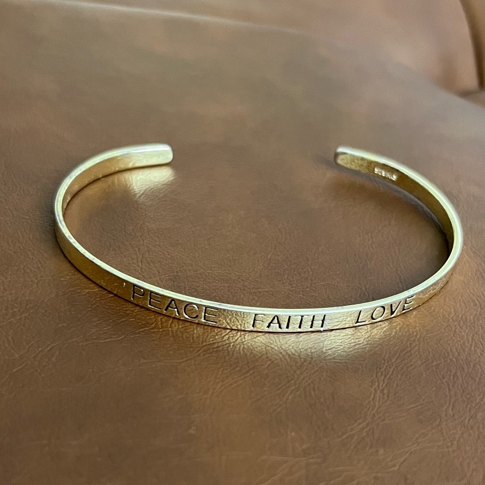 Bracelet